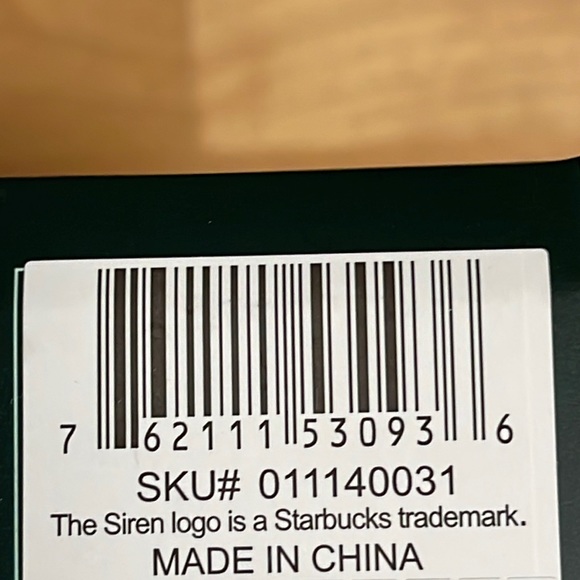 Last one! New with Tags Starbucks Cold Cup 2022 Ornament Keychain - Picture 5 of 5